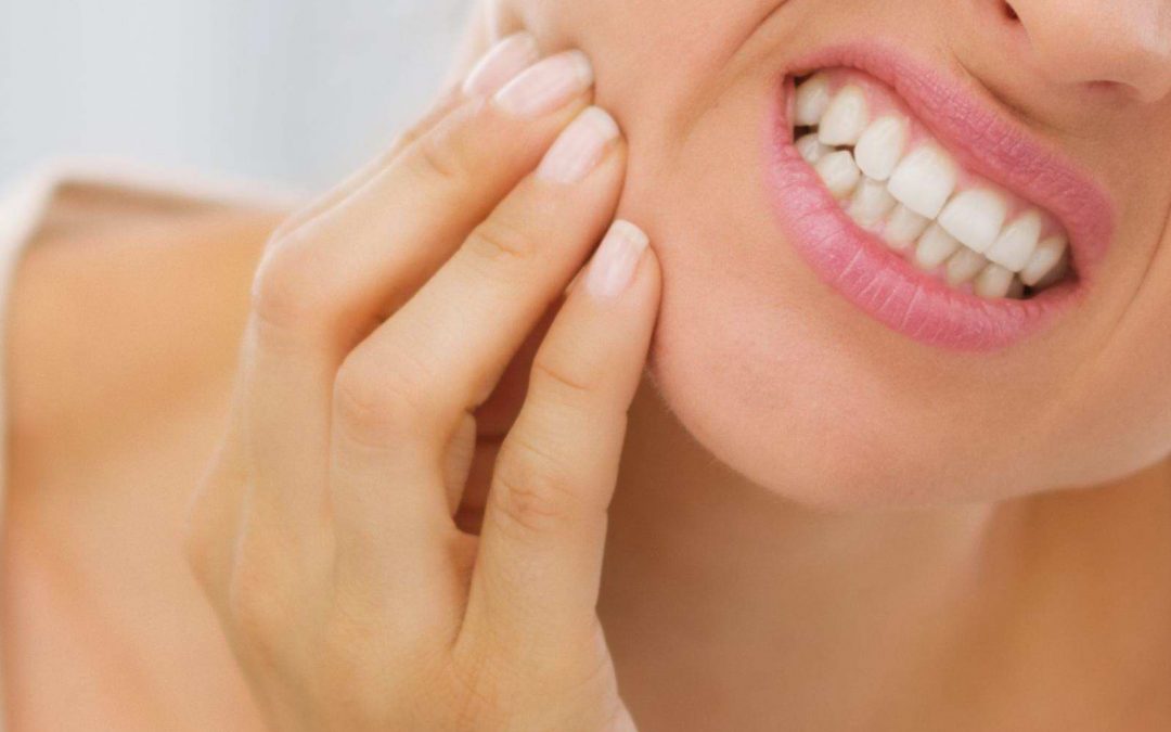 Comment soigner les « bobos » dentaires en plein été ?